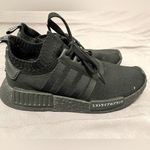 Adidas men size 6 black Made in Vietnam